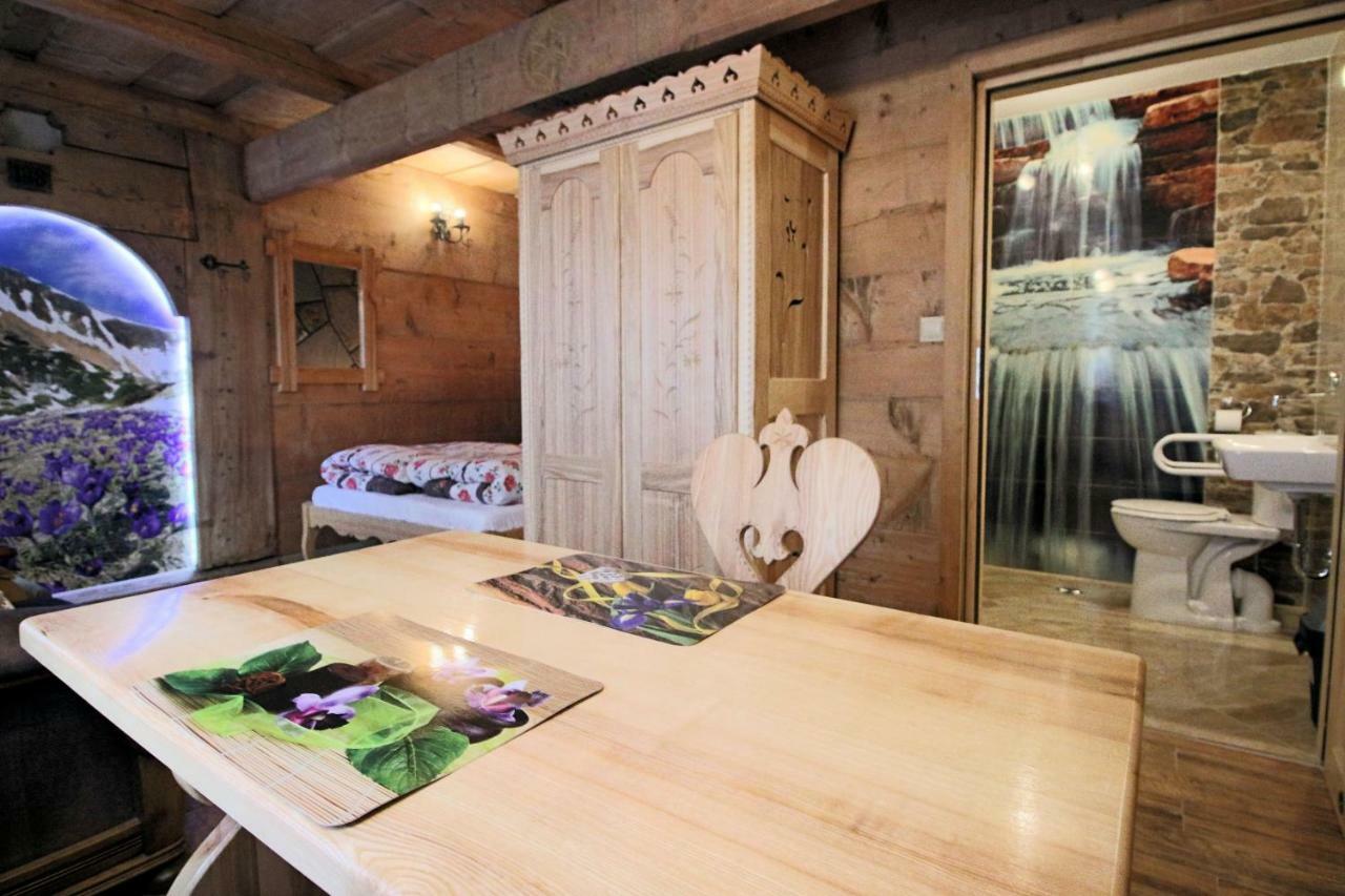 Goralski Domek Walus Zakopane - Scisle Centrum - Jedyny Domek Na Krupowkach Exteriör bild