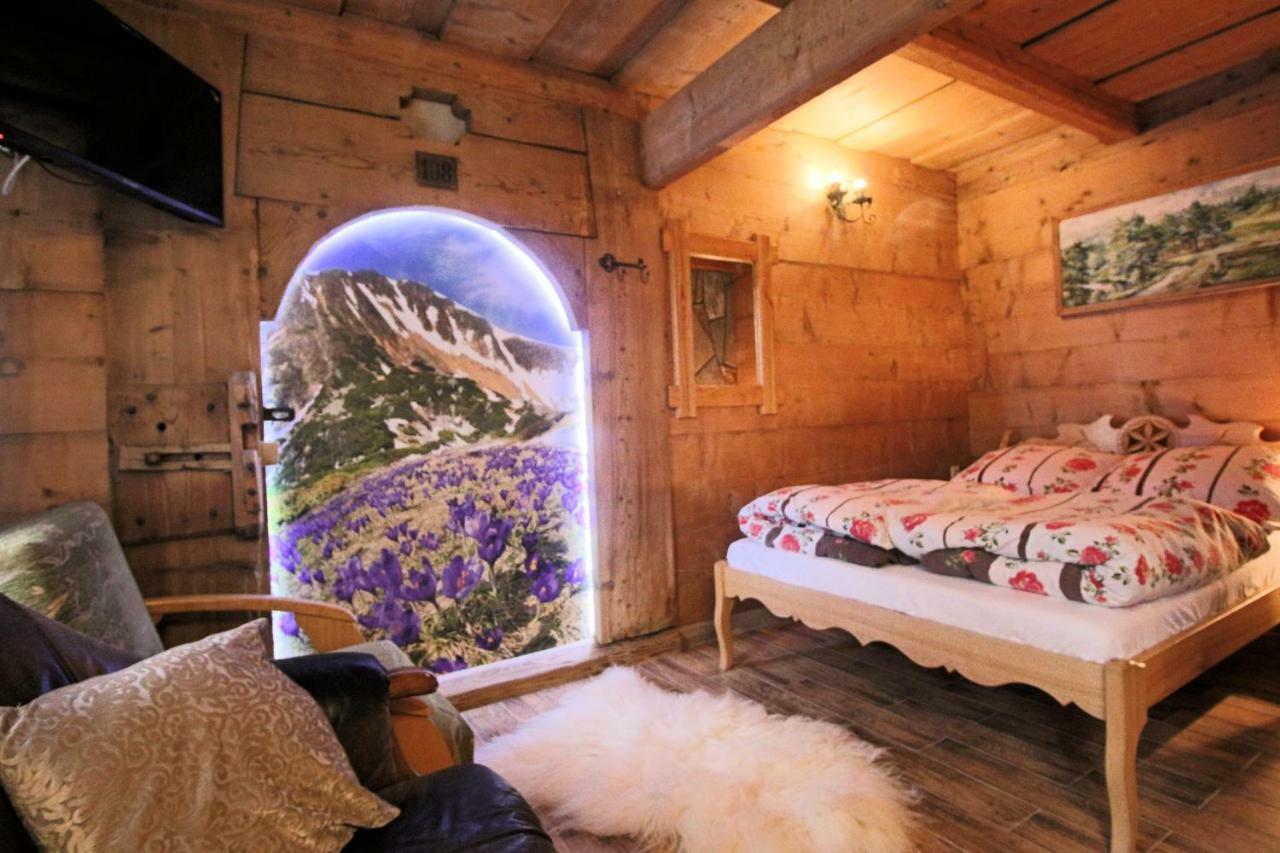 Goralski Domek Walus Zakopane - Scisle Centrum - Jedyny Domek Na Krupowkach Exteriör bild